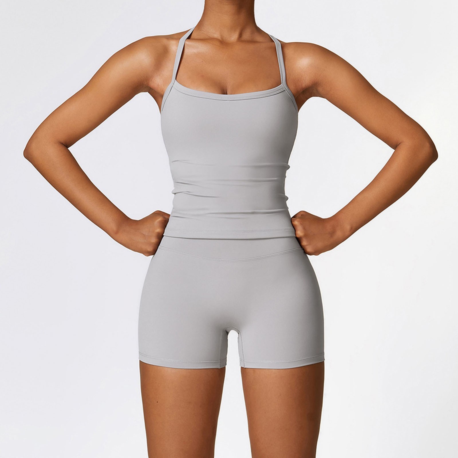 thumbnail image 2 of Conjunto de yoga de 2 piezas para mujer: camiseta sin mangas con espalda descubierta y pantalones cortos. Tejido transpirable, tirantes modernos, ideal para fitness/verano, varias tallas., 2 of 7